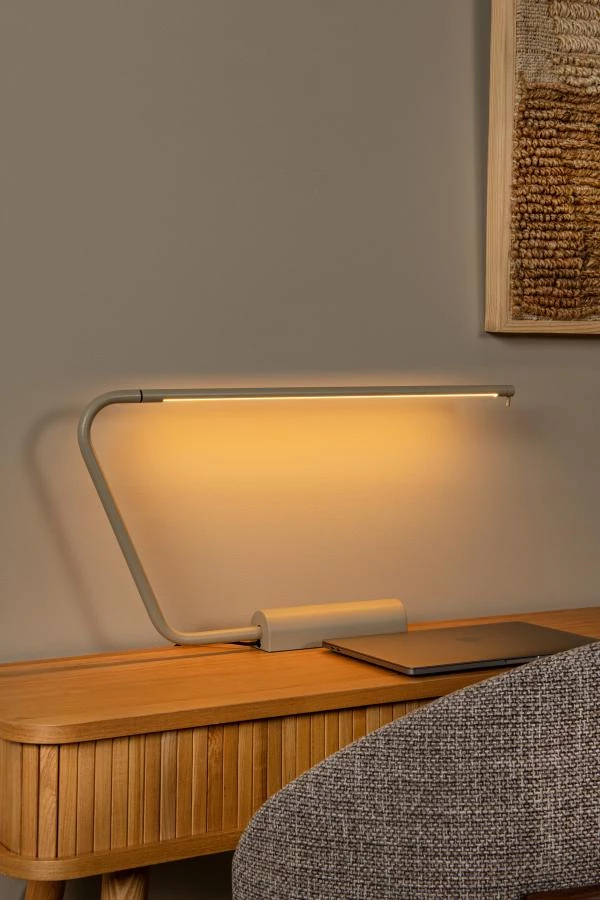 Lucide MADISON - Bureaulamp - LED Dim to warm - 1x6,5W 2600K/2800K - Taupe - sfeer 1